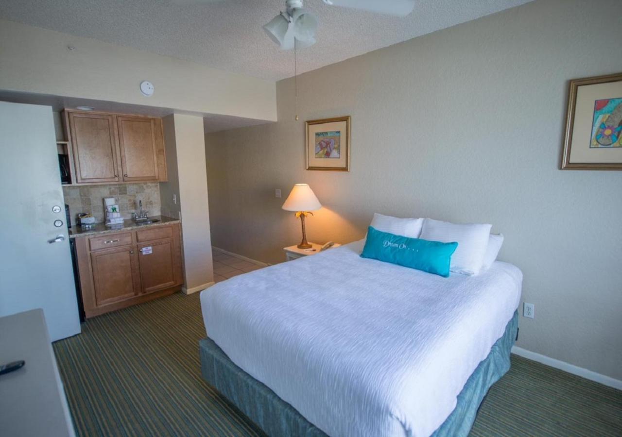 Coconut Palms Beach Resort II A Ramada By Wyndham New Smyrna Beach Esterno foto