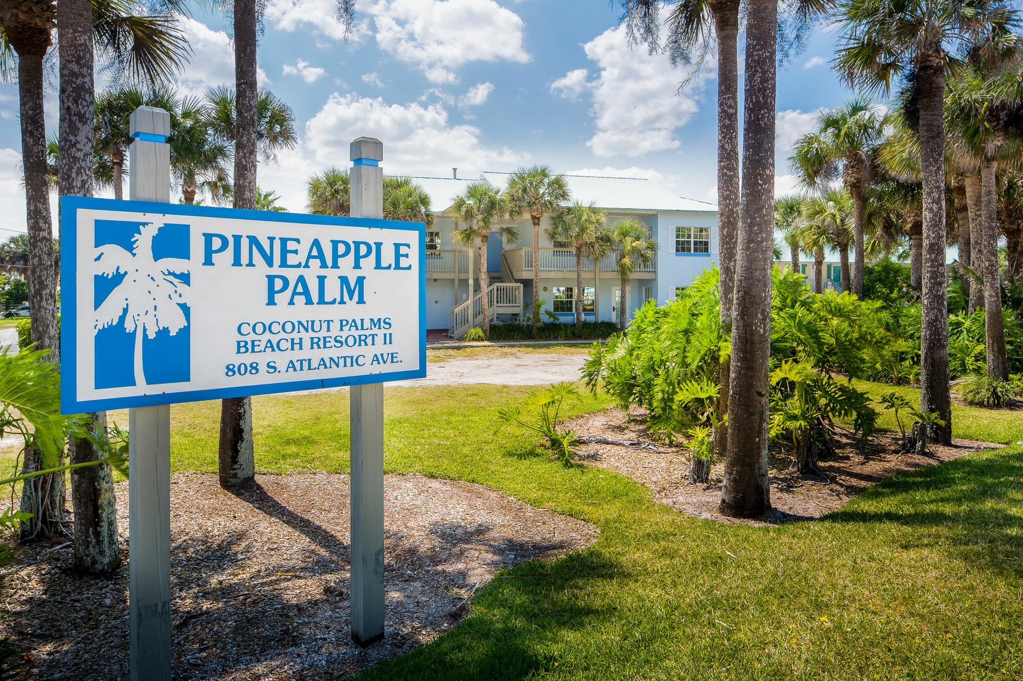 Coconut Palms Beach Resort II A Ramada By Wyndham New Smyrna Beach Esterno foto